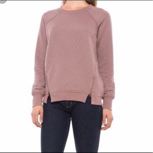 ⬇️ $60 Max Jeans Quilted Olive Green Sweatshirt, M